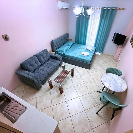 Azalea Apartment *